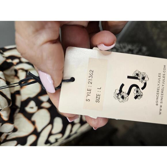 Nwt Sincerely Jules Bohemian Crafted Maxi Dress with Cut-Out Design - Picture 11 of 12